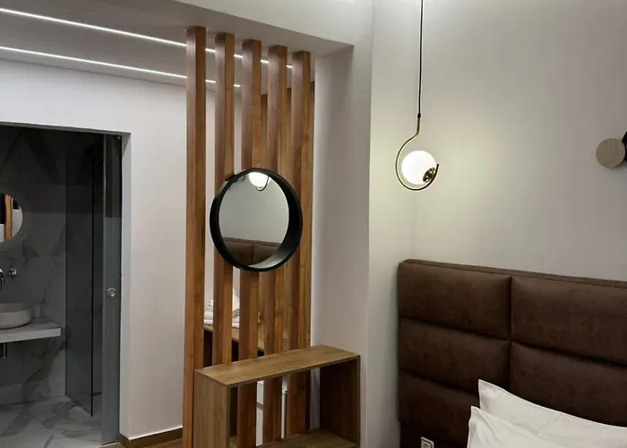 Ansi Paradiso * Saranda