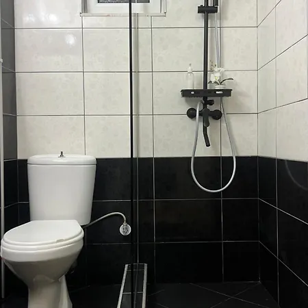 Ansi Paradiso * Sarandë