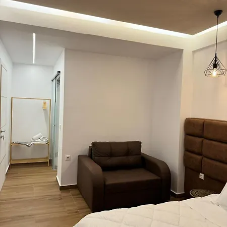 Ansi Paradiso Sarandë